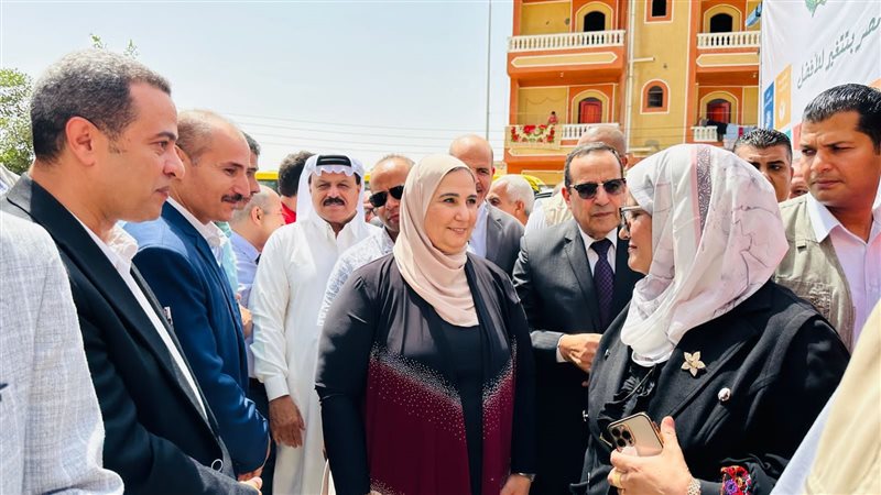  نيفين القباج وزيرة