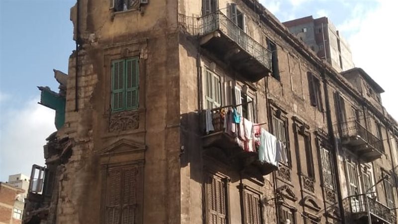 انهيار شرفة عقار