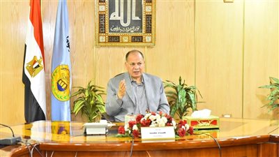محافظ أسيوط يعلن عودة الموظفين للعمل بالنظام العادى 