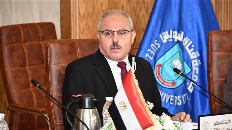 الدكتور ناصر مندور