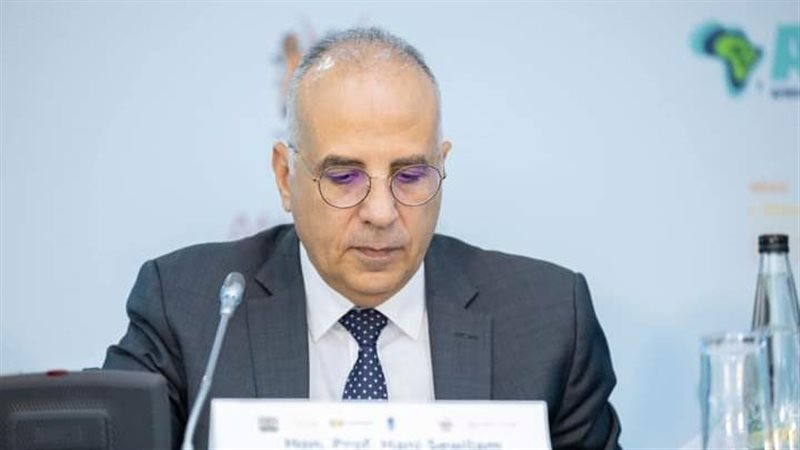 وزير الري الدكتور