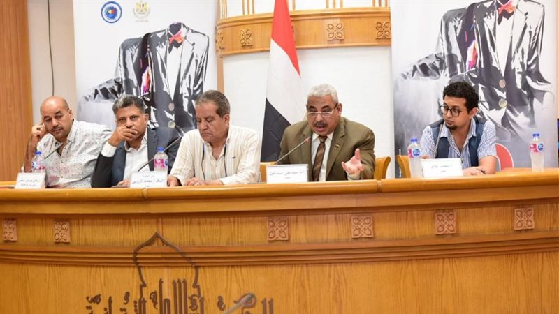 ندوة 60 عام من مسرح