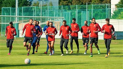 الأهلي، مران الفريق الأخير بالنمسا (فيديو)