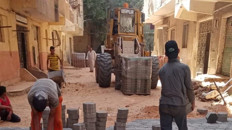 رصف الطرق بجنوب القاهرة،