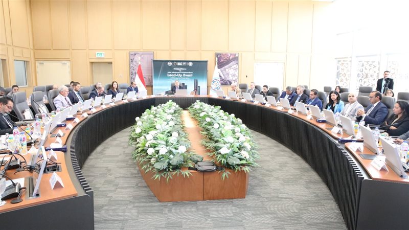  اجتماع وزير المالية،