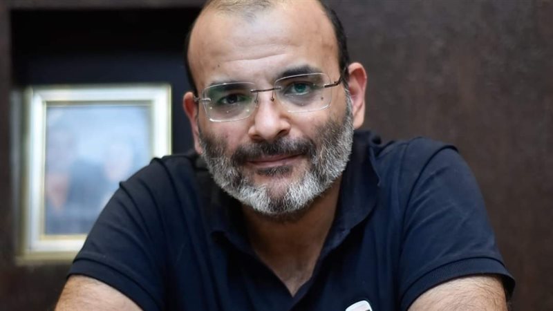 أيمن بهجت قمر، فيتو