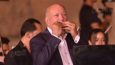 خير ختام، عمر خيرت يبدع في ليلة موسيقية ساحرة بمهرجان القلعة (صور)