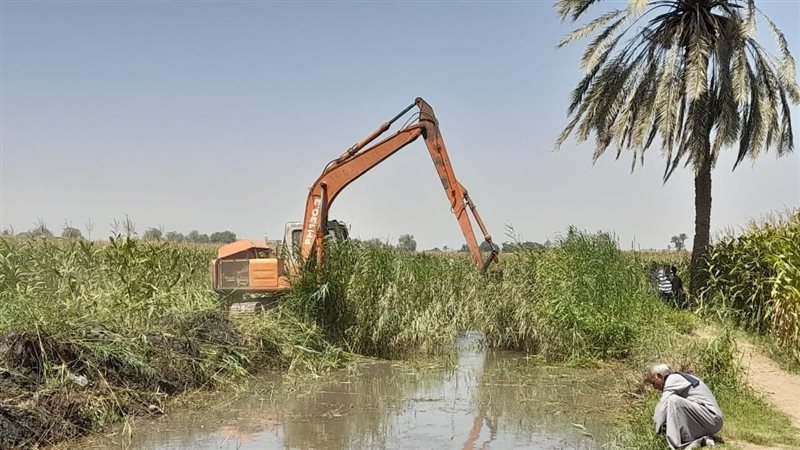 أعمال تطهير الترع