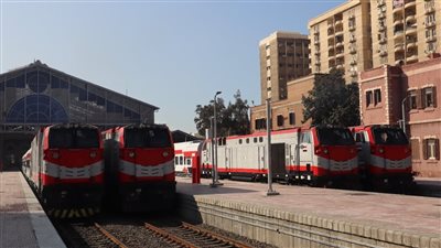 رئيس السكك الحديدية يتفقد معهد وردان قبل بدء العام الدراسي 
