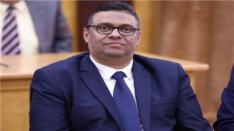 الدكتور رضا أمين