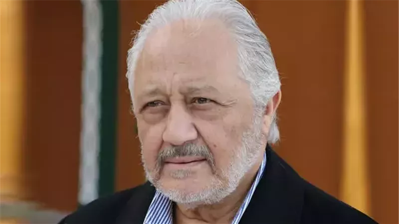 الفنان خالد زكي،