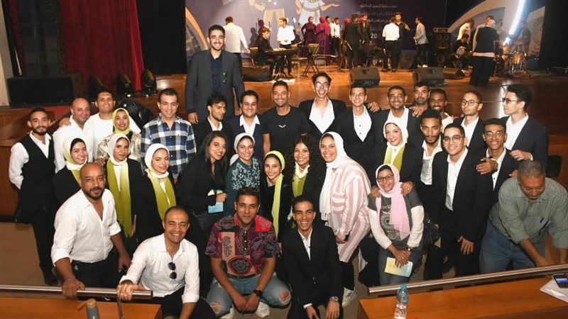 جامعة عين شمس، فيتو
