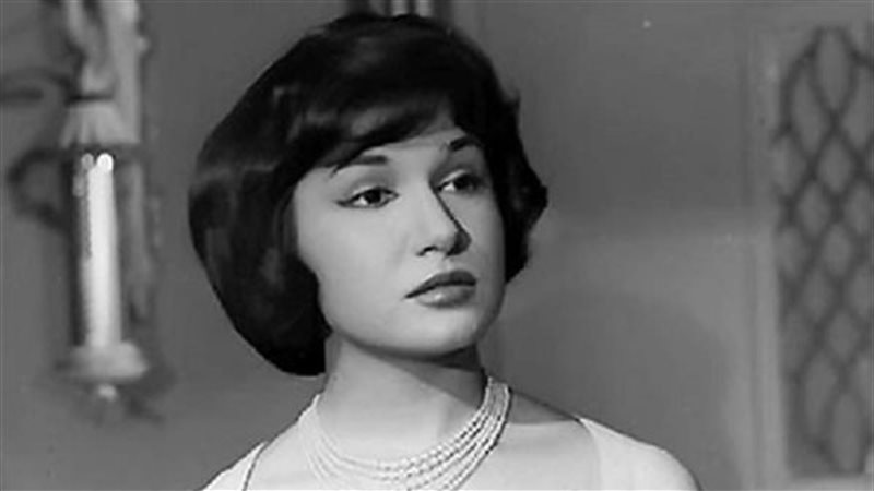 الفنانة كاريمان،