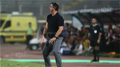 صياح وتوتر، شاهد رد فعل فيتوريا مع لاعبي منتخب مصر بعد تقدم تونس بهدفين (فيديو)