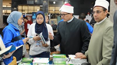 5 صور ترصد مشاركة مركز الأزهر للفتوى الإلكترونية في أسبوع شباب الجامعات