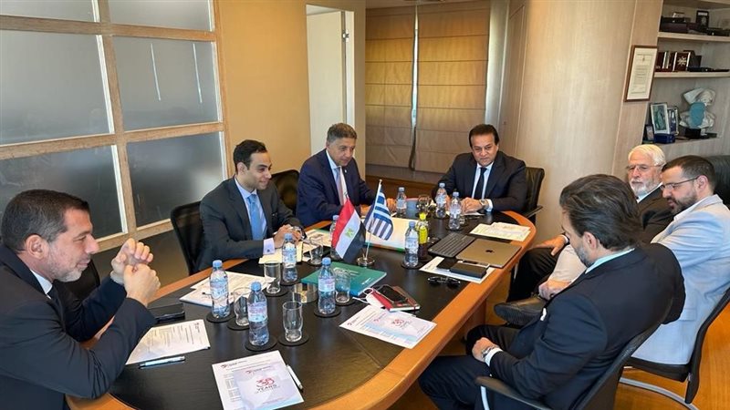 اجتماع وزير الصحة،