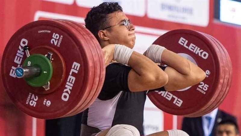 محمود حسني لاعب منتخب