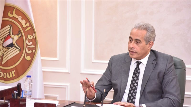 حسن شحاتة وزير العمل،فيتو