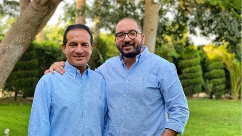 محمد ثروت ونجله،