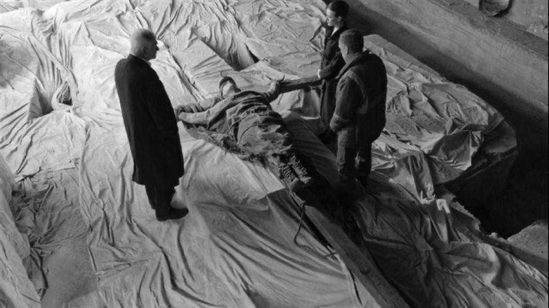  Citizen Saint، فيتو