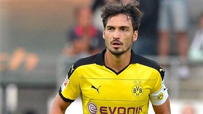 هوميلز يدخل تاريخ الدوري الألماني مع بوروسيا دورتموند 