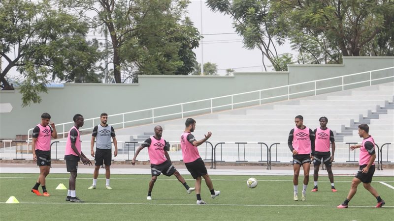 تدريب بيراميدز، فيتو
