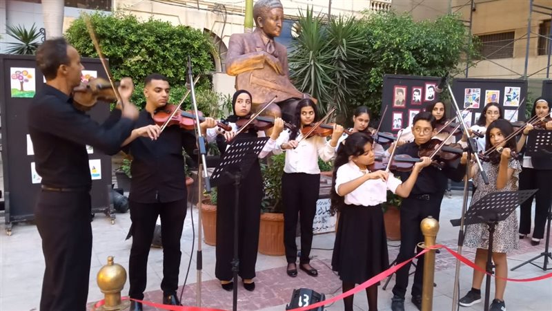 حفل فني لطلبة وطالبات