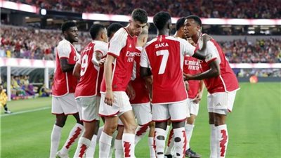 دوري أبطال أوروبا، أرسنال يكتسح أيندهوفون برباعية