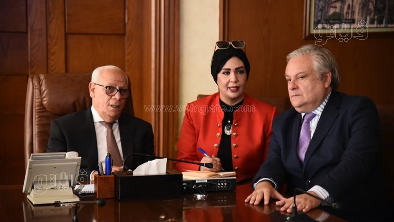 محافظ بورسعيد وسفير
