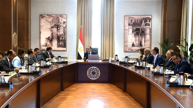 اجتماع برئاسة الدكتور
