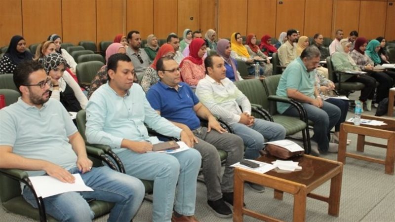 ورشة جامعة موظفين