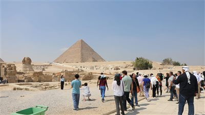 وفد البنك الآسيوي للاستثمار: عظمة المصريين في كل مكان وزمان