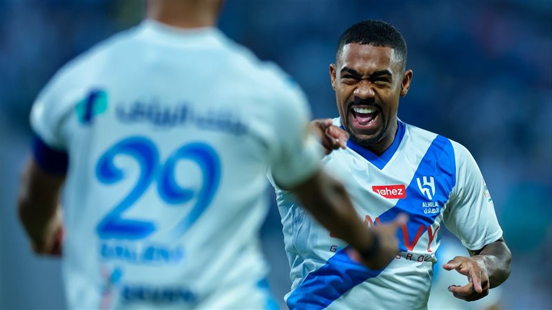 الهلال , فيتو