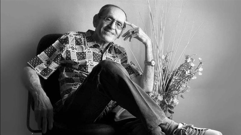عز الدين نجيب، فيتو