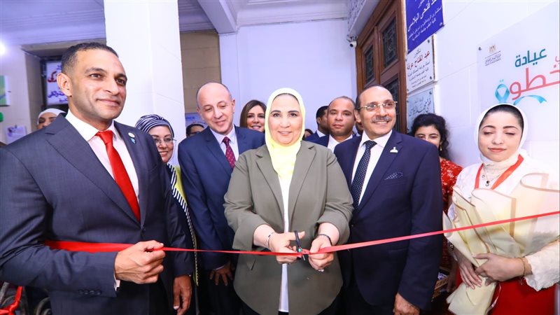 نيفين القباج، فيتو