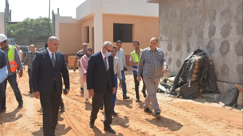 محافظ القليوبية خلال