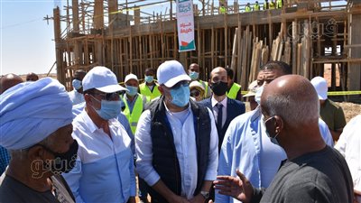 تفاصيل جولة وزير الإسكان ومحافظ أسوان لتفقد مشروعات 