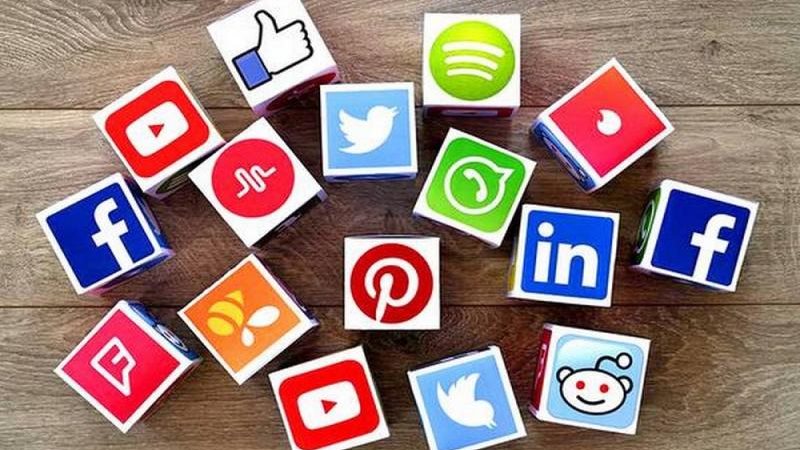 مواقع التواصل الاجتماعي