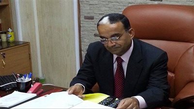 عاطف فاروق يكتب: تفاصيل صادمة في قصة عزل المستشار المزور 