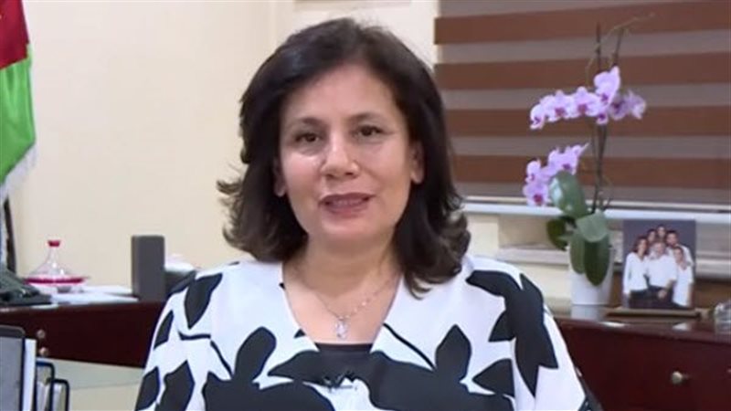  هالة زواتي وزيرة