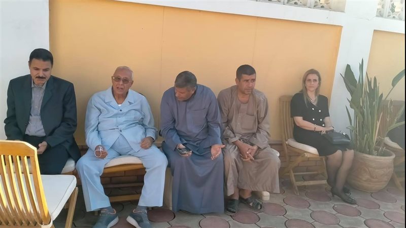أسرة السادات تزور