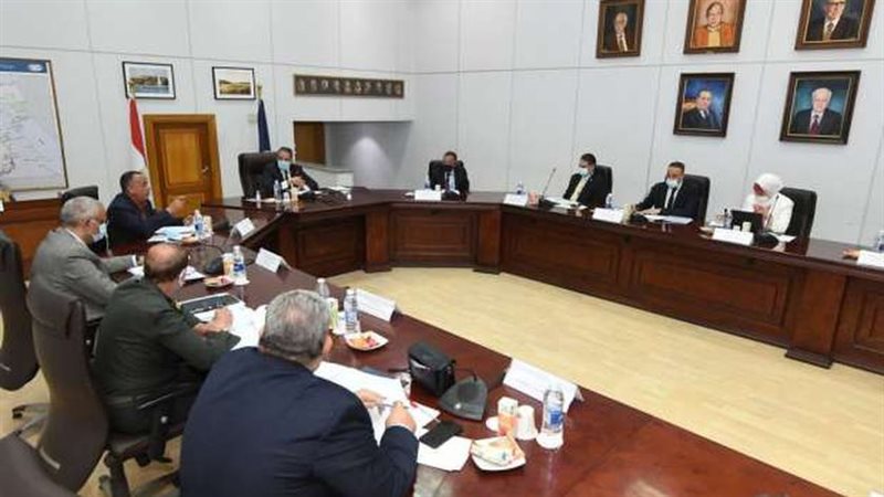 اجتماع وزير السياحة