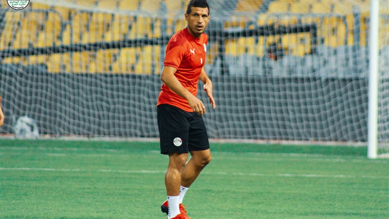 طارق حامد لاعب وسط