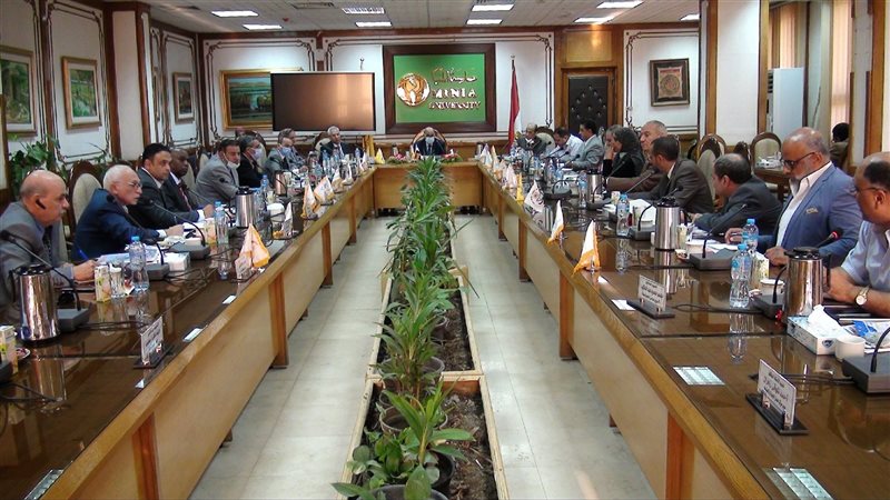مجلس عمداء جامعة