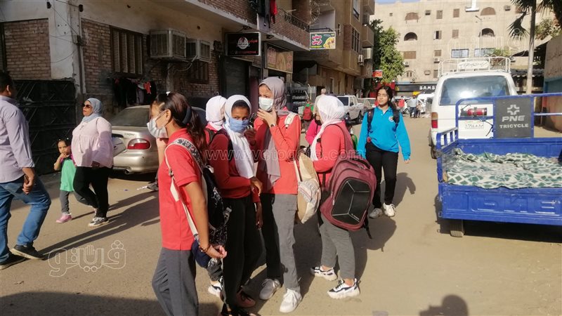 توافد طلاب أسوان