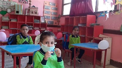 70 ألف طالب ينتظمون بأول أيام العام الدراسي في الوادي الجديد | صور
