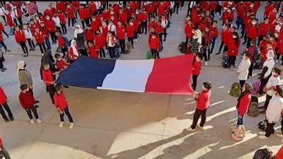  رد فعل وكيل تعليم دمياط عن واقعة رفع علم فرنسا باحدي المدارس 