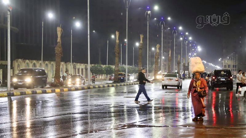 سقوط أمطار غزيرة