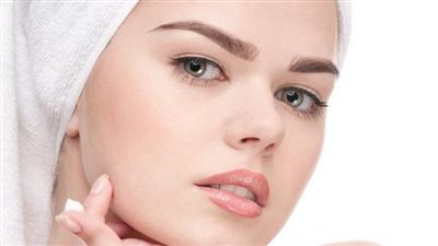كريم الخيار النهاري لبشرة صافية وناصعة وخالية من العيوب