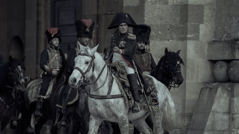 NAPOLEON، فيتو